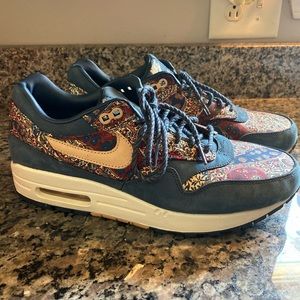 Women’s Nike Airmax